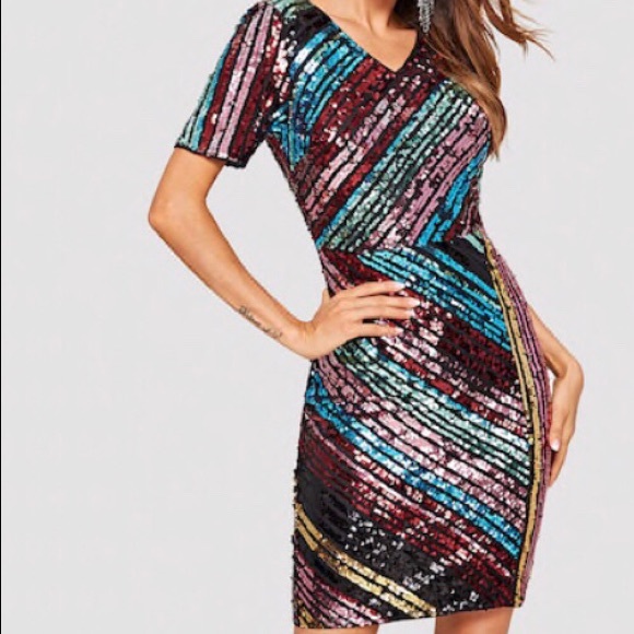 Dresses & Skirts - 🌈 Sequin Dress🌈